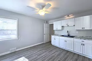 4353 N 42nd Pl, Milwaukee, WI 53216 - Photo 2