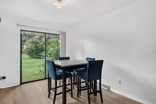 6991 W Glenbrook Rd, Milwaukee, WI 53223 - Photo 12