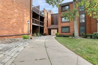 5200 S Tuckaway Blvd #365, Greenfield, WI 53221 - Photo 20