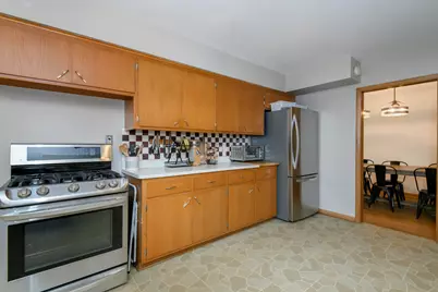 606  Lee Ct, Waukesha, WI 53186 - Photo 6