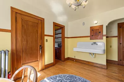 1627 S 56th St, West Allis, WI 53214 - Photo 12