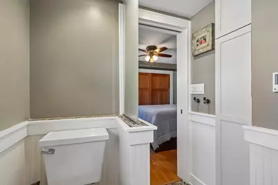 2434 W Edgerton Ave, Milwaukee, WI 53221 - Photo 22