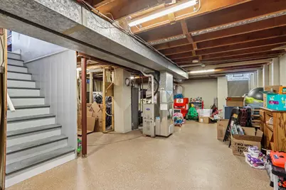 2434 W Edgerton Ave, Milwaukee, WI 53221 - Photo 38