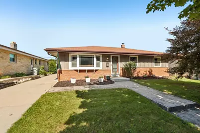 2434 W Edgerton Ave, Milwaukee, WI 53221 - Photo 2
