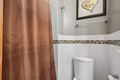 2434 W Edgerton Ave, Milwaukee, WI 53221 - Photo 34