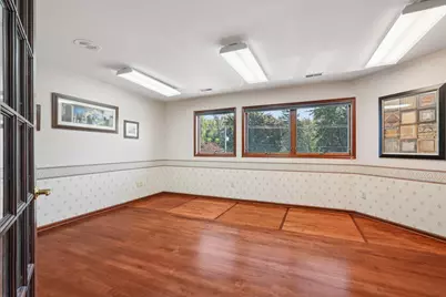 N63W23524  Silver Spring Dr #1, Sussex, WI 53089 - Photo 12