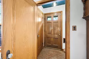 2563 N 71st St, Wauwatosa, WI 53213 - Photo 20