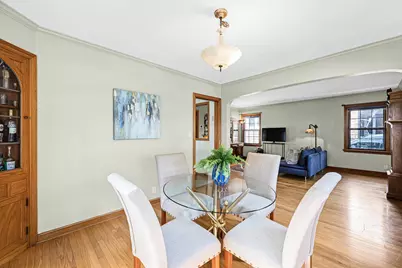 2563 N 71st St, Wauwatosa, WI 53213 - Photo 10