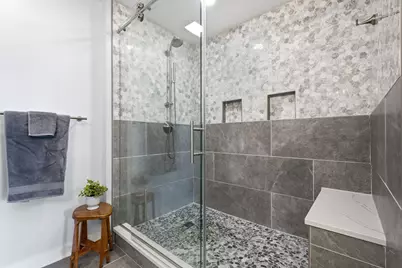 1522 N Prospect Ave #1304, Milwaukee, WI 53202 - Photo 16