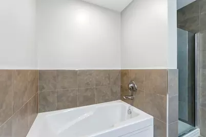 1902 N Commerce St #311, Milwaukee, WI 53212 - Photo 14