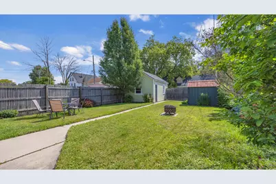 1631  Blocki Ct, Sheboygan, WI 53081 - Photo 2