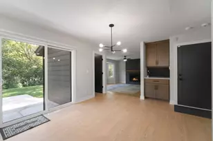 7942 S 66th St, Franklin, WI 53132 - Photo 16