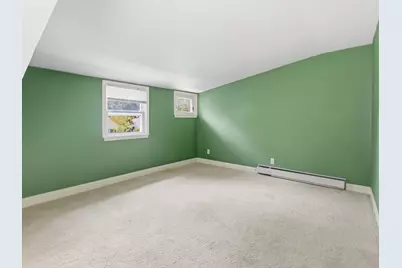 4858 N Iroquois Ave, Glendale, WI 53217 - Photo 16