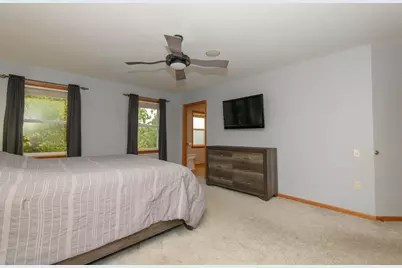 1887  Wayside Dr, Hartford, WI 53027 - Photo 22