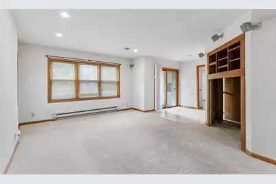 2615  Faringdon Ct, Waukesha, WI 53188 - Photo 24