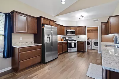 6727  105 St, Pleasant Prairie, WI 53158 - Photo 6