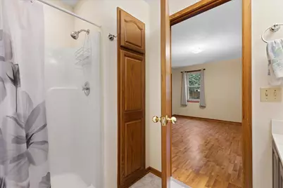 8169 S Wilding Dr, Oak Creek, WI 53154 - Photo 24