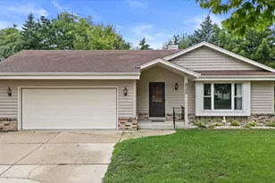 8169 S Wilding Dr, Oak Creek, WI 53154 - Photo 38