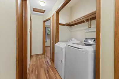 8169 S Wilding Dr, Oak Creek, WI 53154 - Photo 14