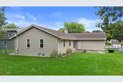 8169 S Wilding Dr, Oak Creek, WI 53154 - Photo 36