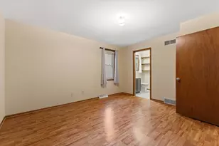 8169 S Wilding Dr, Oak Creek, WI 53154 - Photo 20
