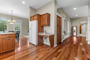 8361 S 44th St, Franklin, WI 53132 - Photo 4