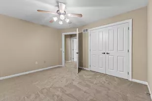 8361 S 44th St, Franklin, WI 53132 - Photo 14