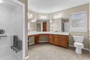 8361 S 44th St, Franklin, WI 53132 - Photo 12