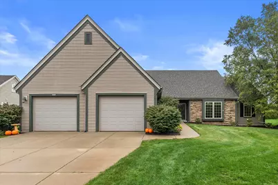 8361 S 44th St, Franklin, WI 53132 - Photo 42