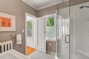 2841 N Lake Dr, Milwaukee, WI 53211 - Photo 34