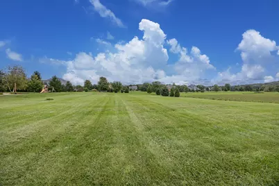 S84W33185  Brown Bear Ln, Mukwonago, WI 53149 - Photo 70