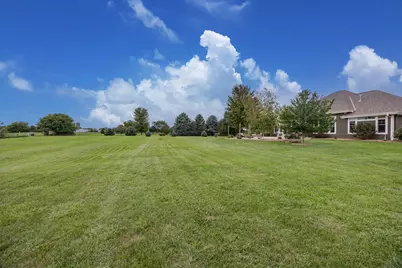 S84W33185  Brown Bear Ln, Mukwonago, WI 53149 - Photo 64