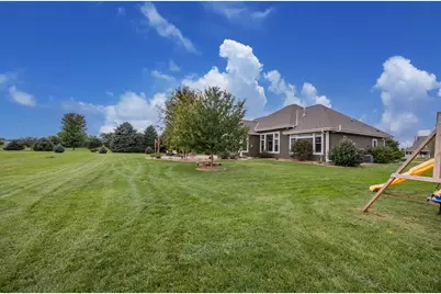 S84W33185  Brown Bear Ln, Mukwonago, WI 53149 - Photo 62