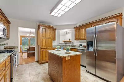 4110 W Carpenter Ave, Greenfield, WI 53221 - Photo 16