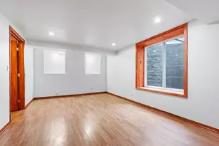 4110 W Carpenter Ave, Greenfield, WI 53221 - Photo 26