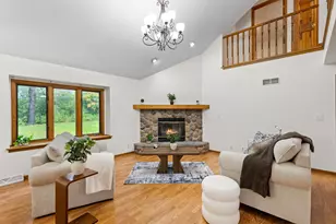 4110 W Carpenter Ave, Greenfield, WI 53221 - Photo 6