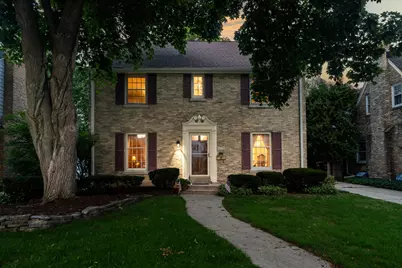 2630 N 88th St, Wauwatosa, WI 53226 - Photo 2