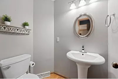 9322 W Cold Spring Rd, Greenfield, WI 53228 - Photo 12
