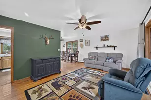 1708 N Colony Ave, Racine, WI 53182 - Photo 4