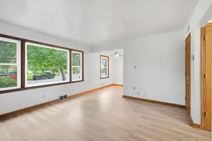 3171 S 48th St, Milwaukee, WI 53219 - Photo 12