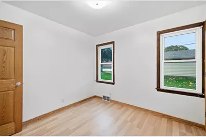 3171 S 48th St, Milwaukee, WI 53219 - Photo 20