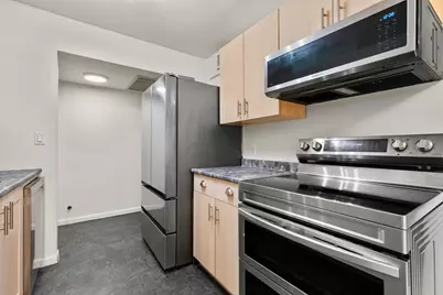 5200 S Tuckaway Blvd #224, Greenfield, WI 53221 - Photo 6