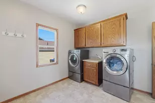 717 Madison Ave, Howards Grove, WI 53083 - Photo 14