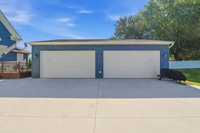 717  Madison Ave, Howards Grove, WI 53083 - Photo 26