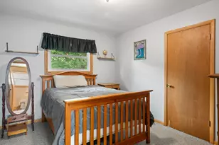 9537 W Sarasota Pl, Wauwatosa, WI 53222 - Photo 16