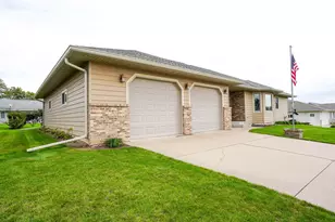 11541 Monteville Ct, Trempealeau, WI 54661 - Photo 2