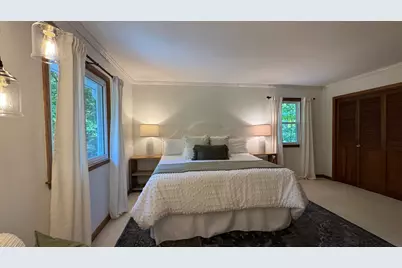 8480 W Edgerton Ave, Greendale, WI 53129 - Photo 32