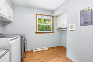 8480 W Edgerton Ave, Greendale, WI 53129 - Photo 36