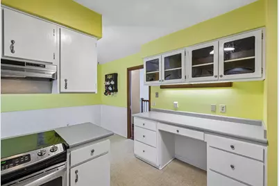 724  Cloute St, Fort Atkinson, WI 53538 - Photo 12