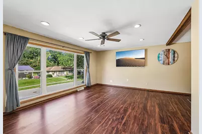 724  Cloute St, Fort Atkinson, WI 53538 - Photo 6